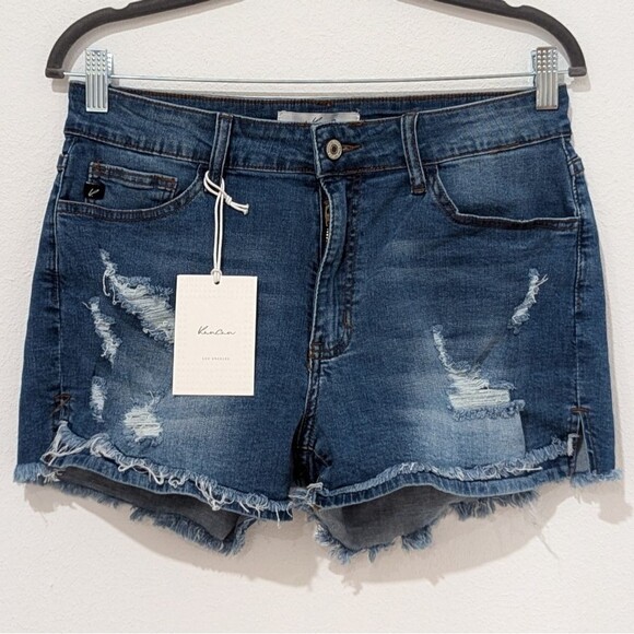 KanCan Dark Wash High Rise Distressed Raw Hem Denim Jean Shorts Size 11/29 NWT - Picture 1 of 8